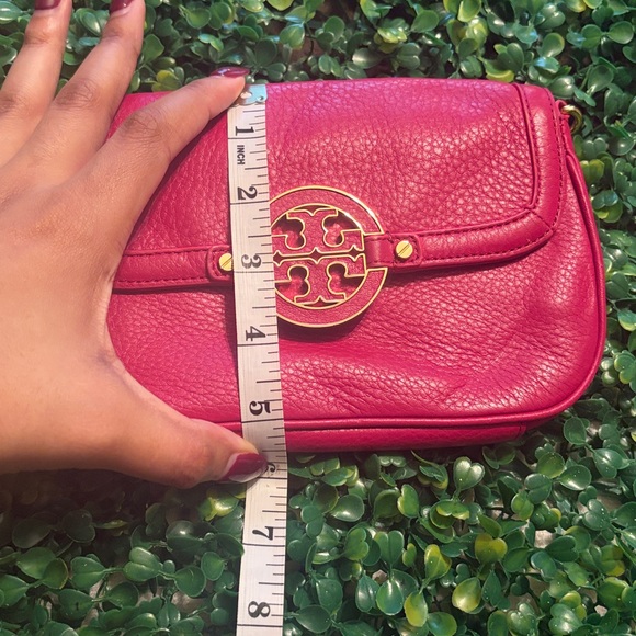 Tory Burch Amanda Leather Crossbody - Picture 5 of 7